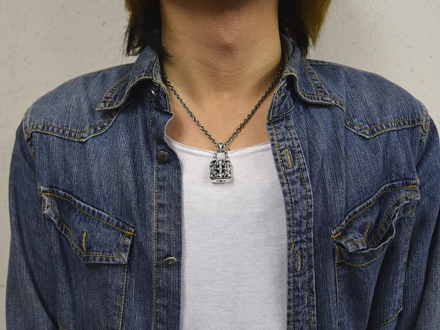 Deal design - Persona Padlock : Large Pendant 2