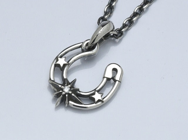 Deal design - Safe Pin Horseshoe Pendant 5