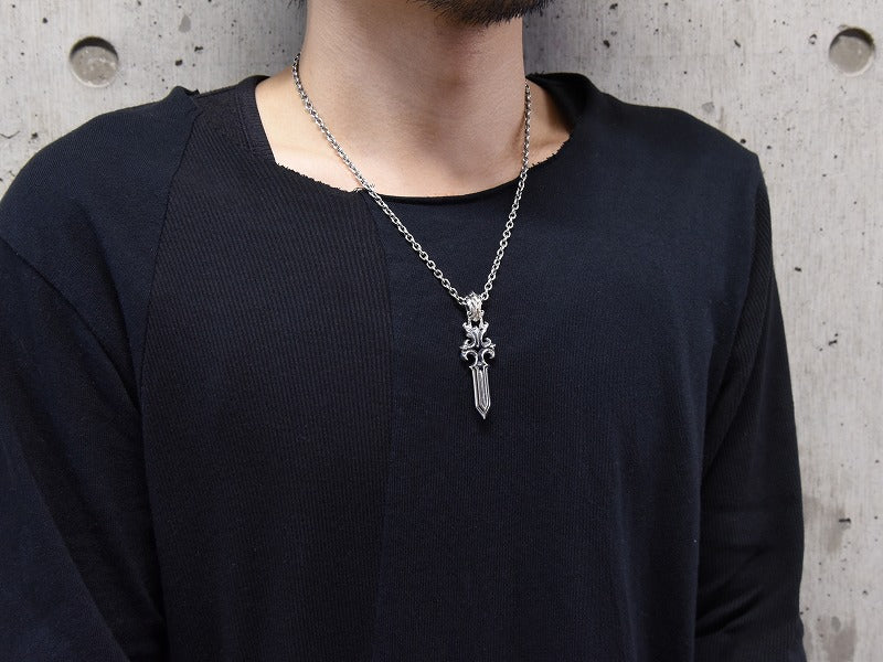 Deal design - Solid Dagger Top EX Pendant 2