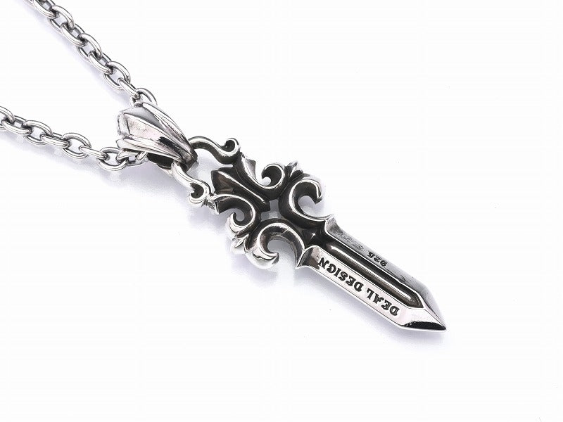 Deal design - Solid Dagger Top Pendant 3
