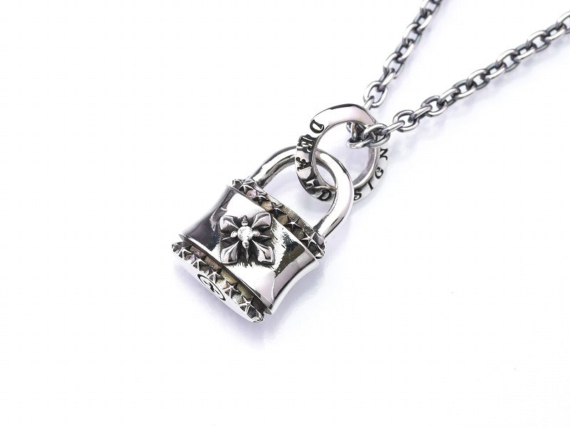 Deal design - Spike Cross Padlock Pendant 1