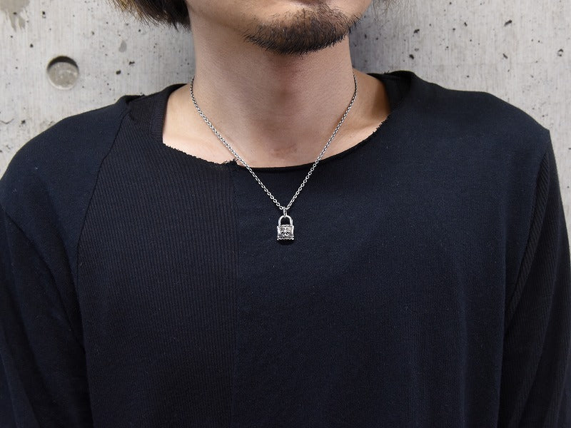 Deal design - Spike Cross Padlock Pendant 2
