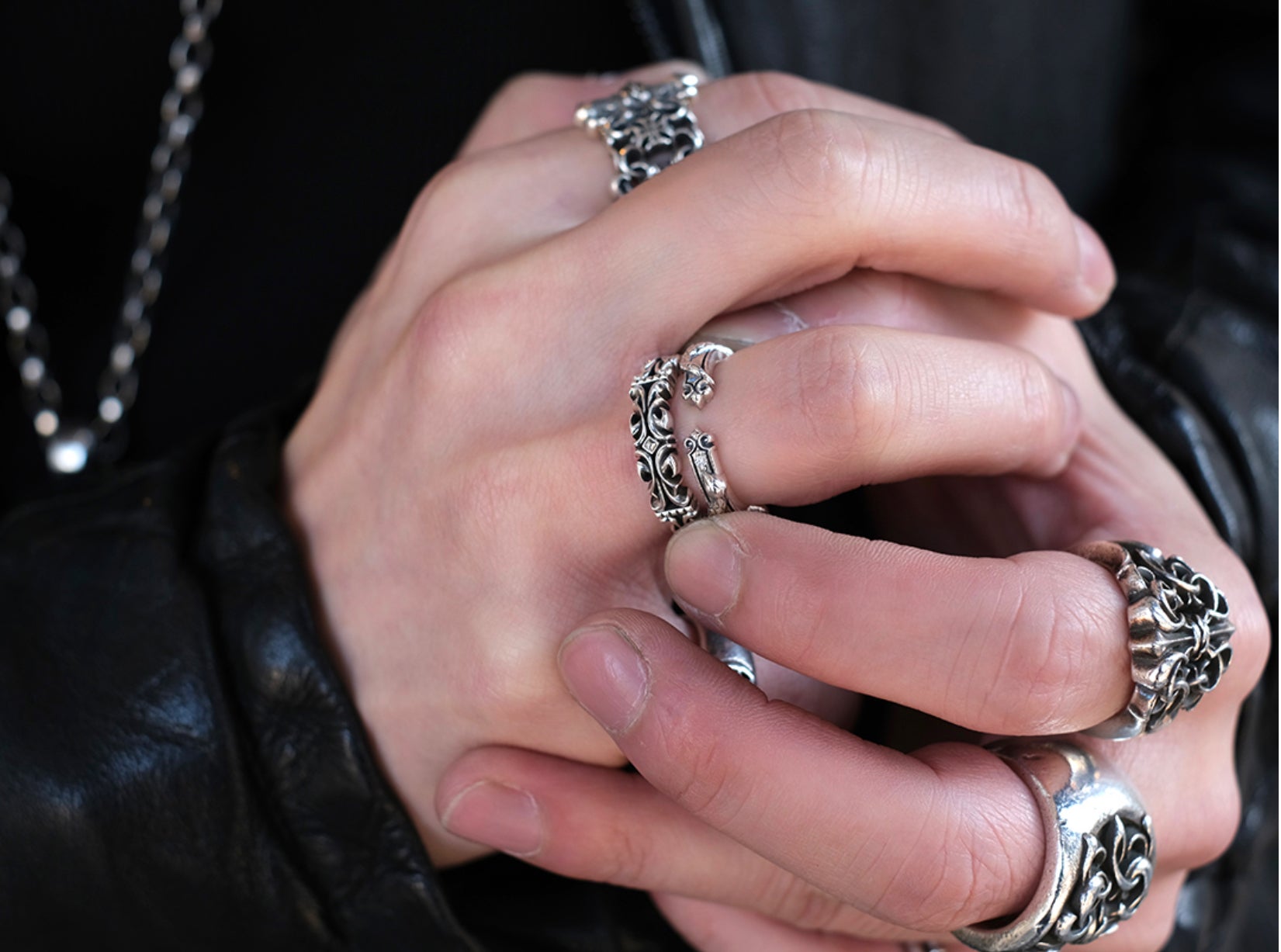 Deal design  Strangle Snake Ring 2