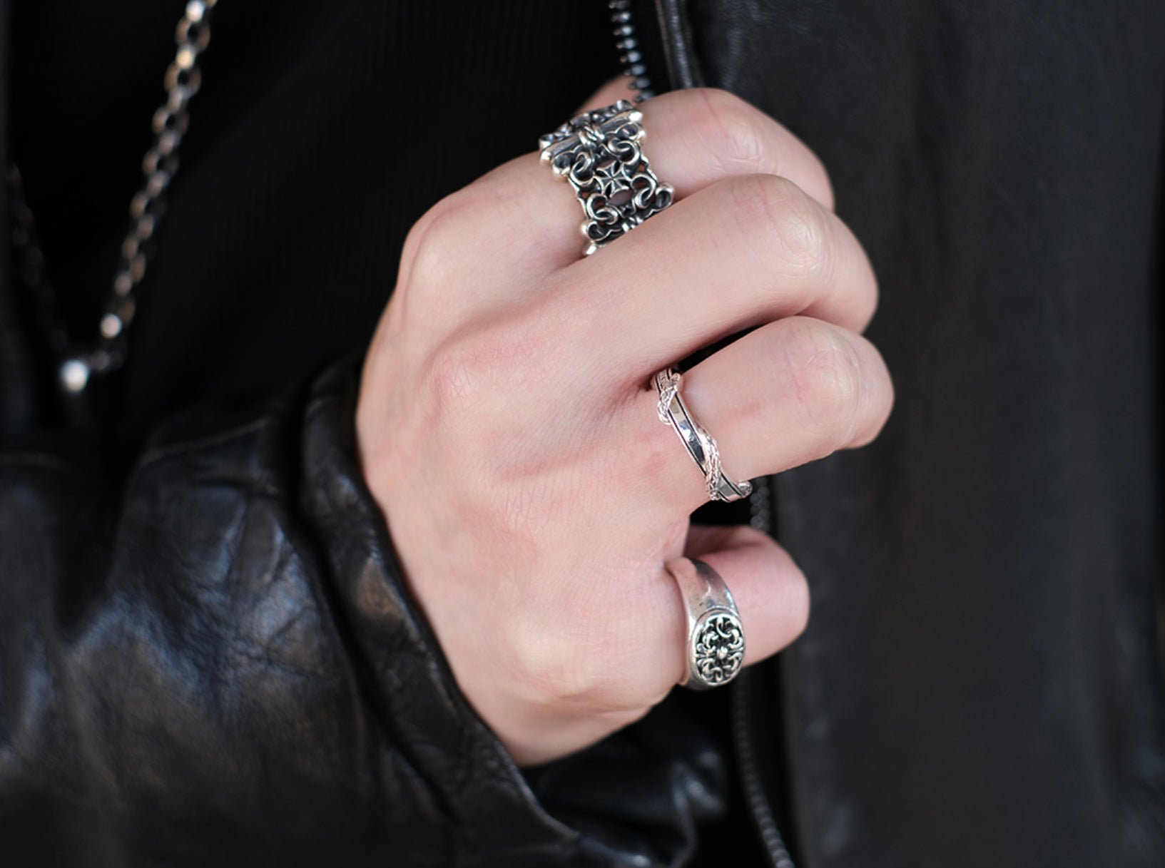 Deal design  Strangle Snake Ring 8