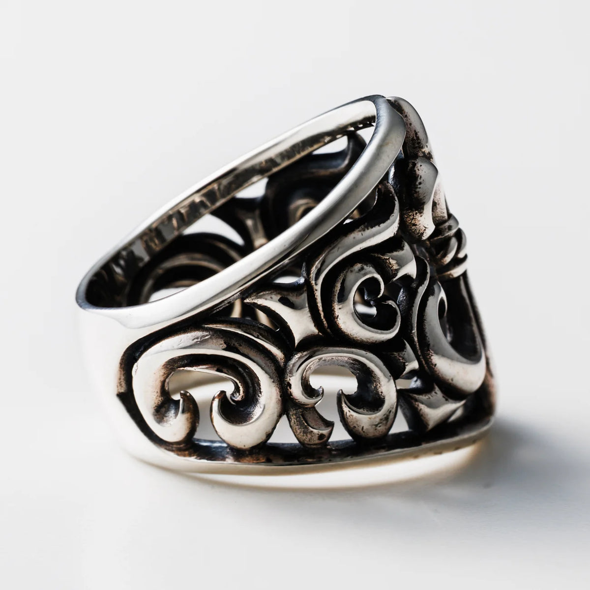Grace Lily Ring