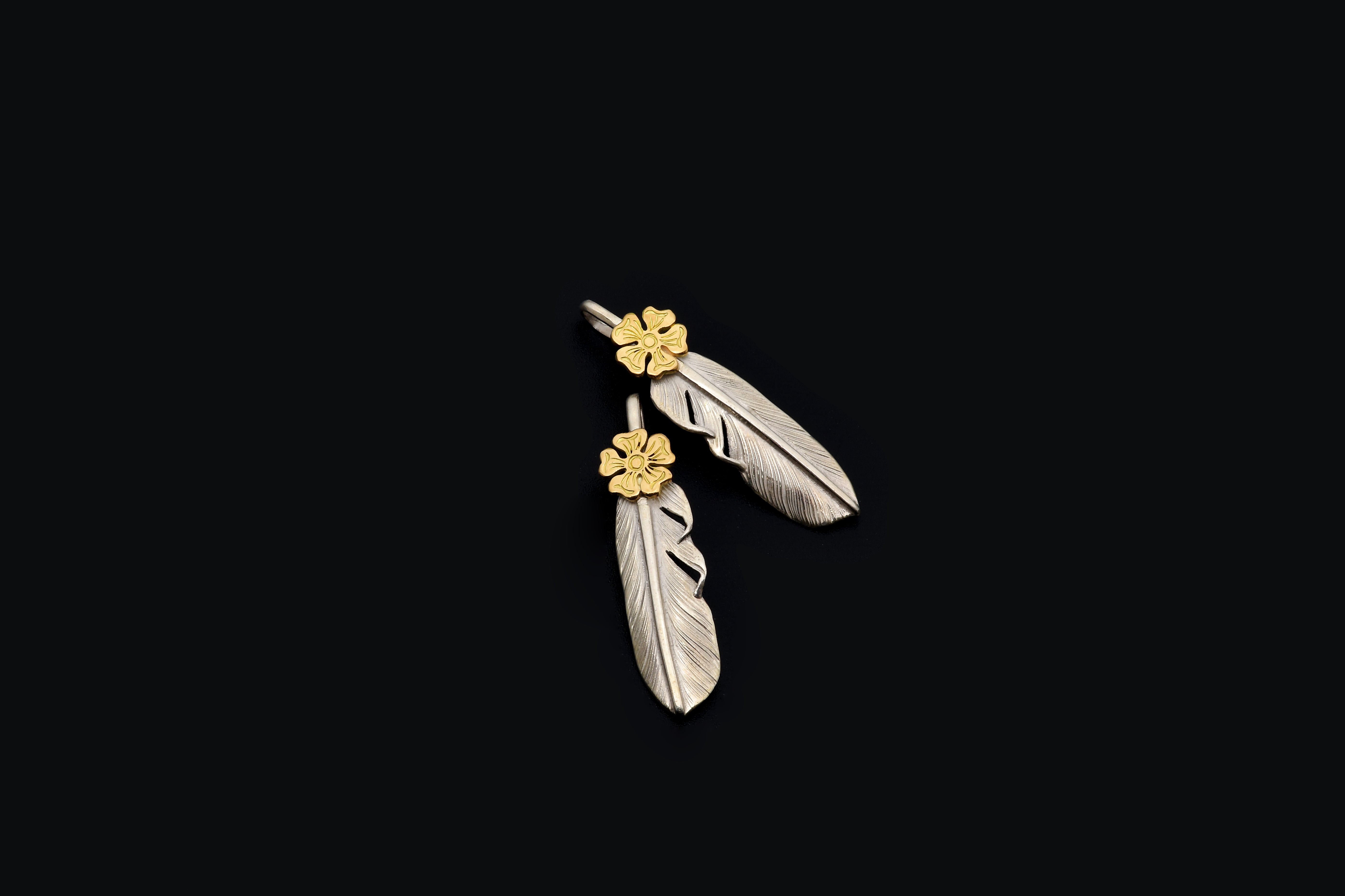 Top 18K Gold Hana Point Silver Feather S
