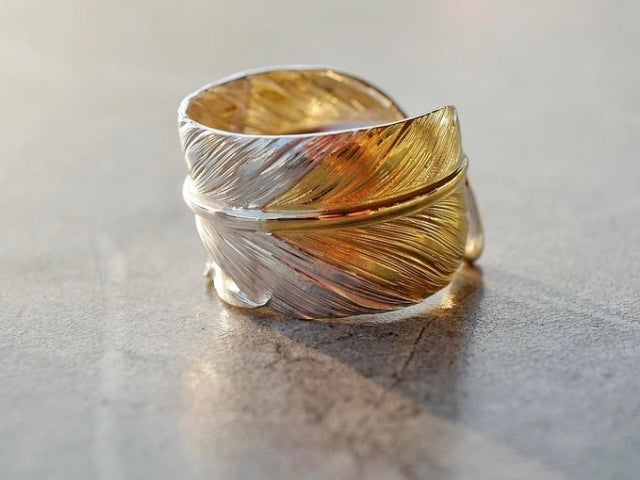 Albatory Tip Gold Feather Ring