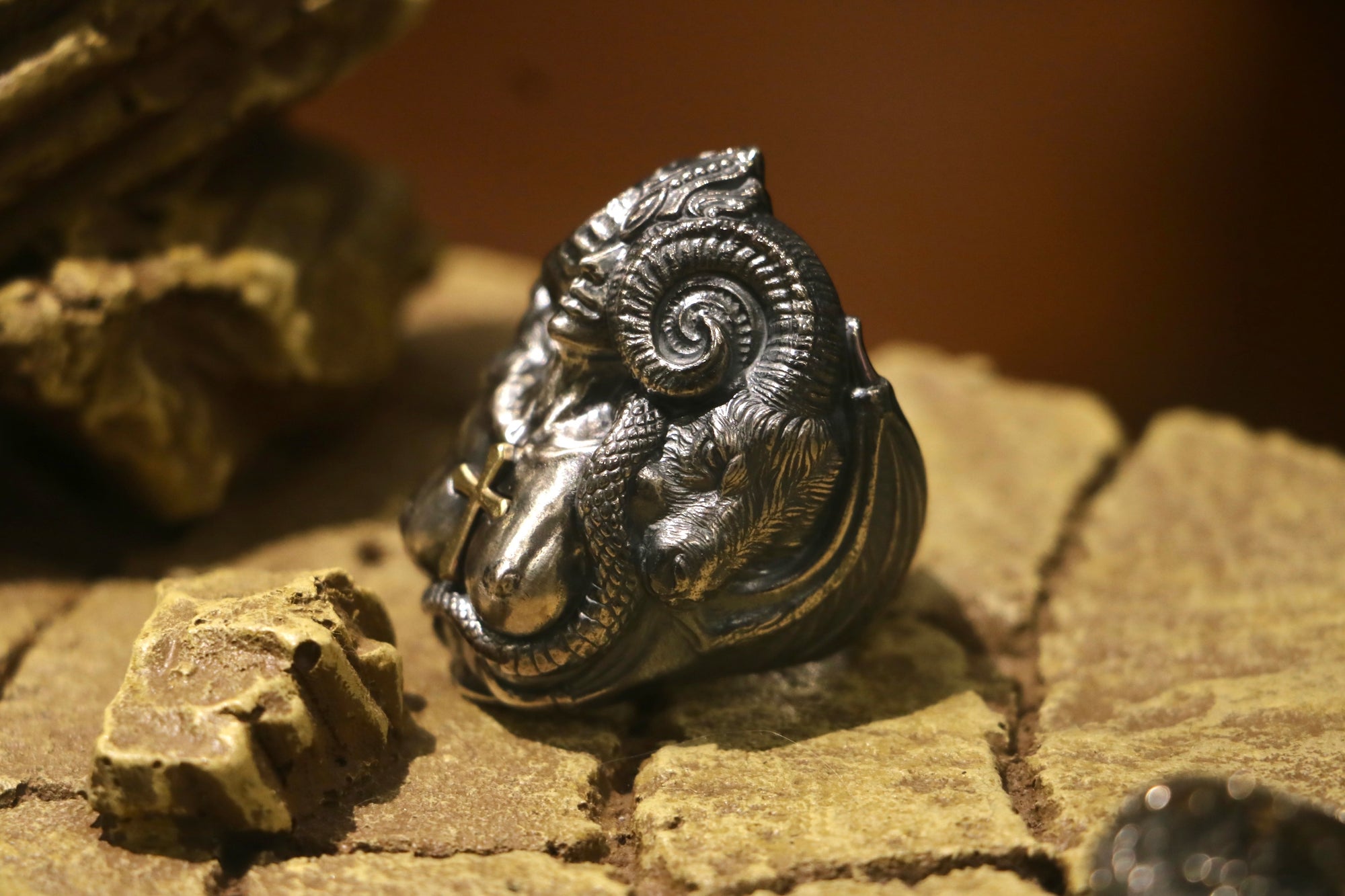 Guardia - LUST-Asmodeus Ring 4