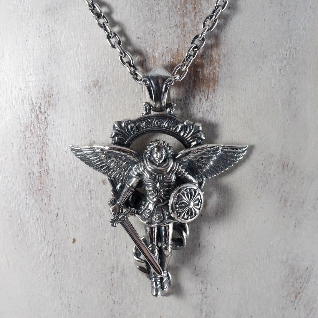 Guardia - Michael Pendant 11