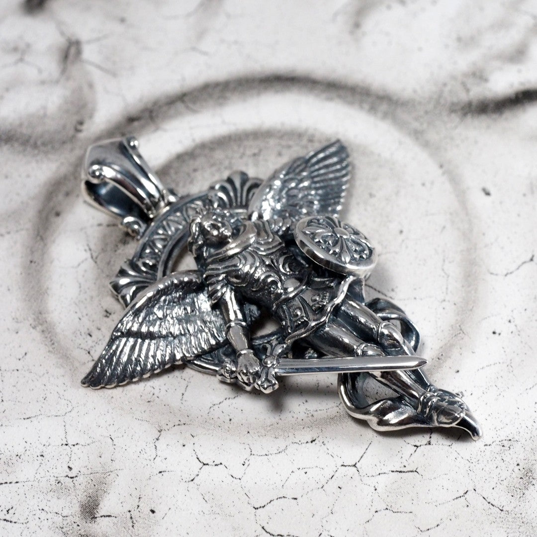 Guardia - Michael Pendant 5