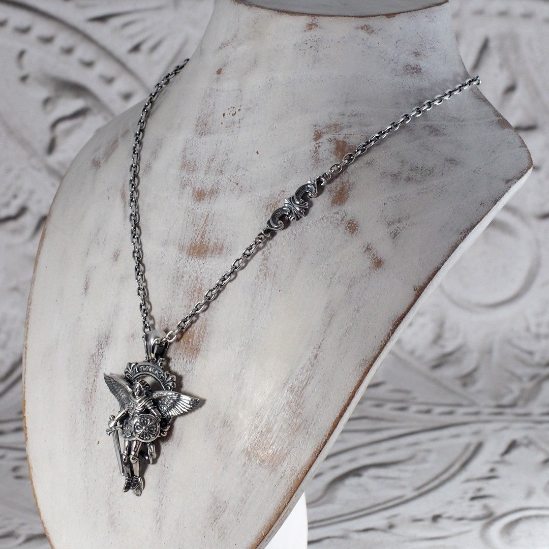 Guardia - Michael Pendant 9