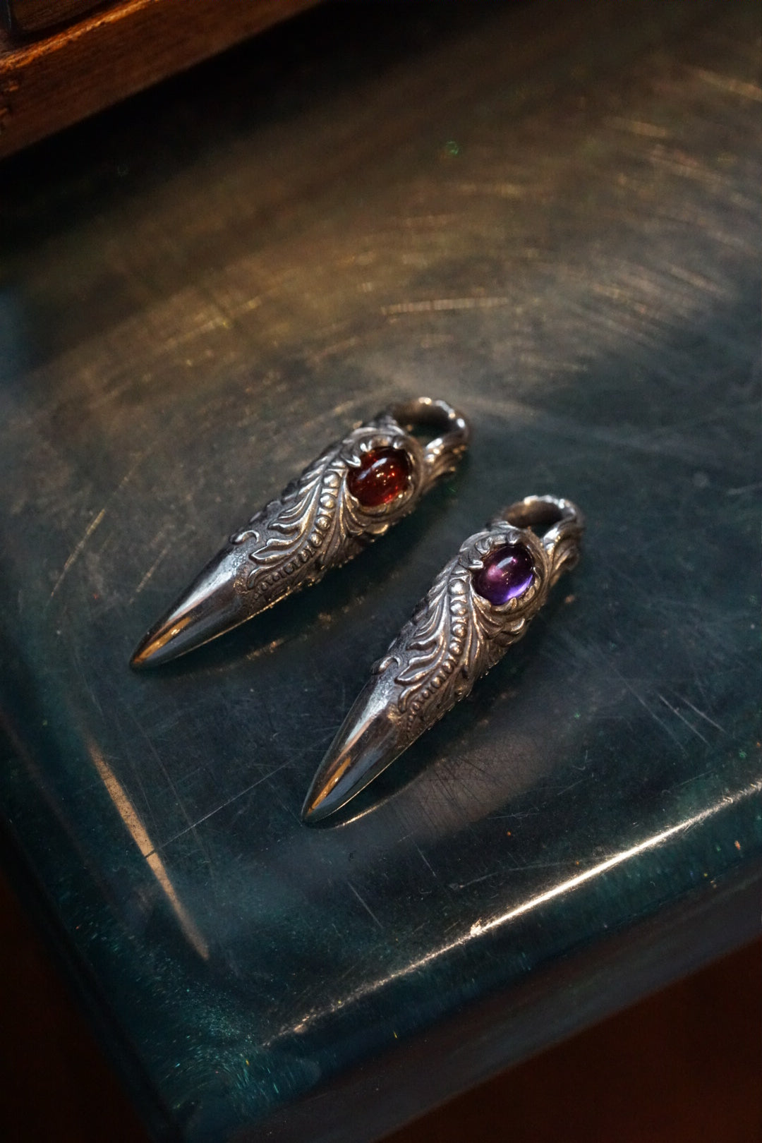 Guardia - Venom Fang Pendant 4