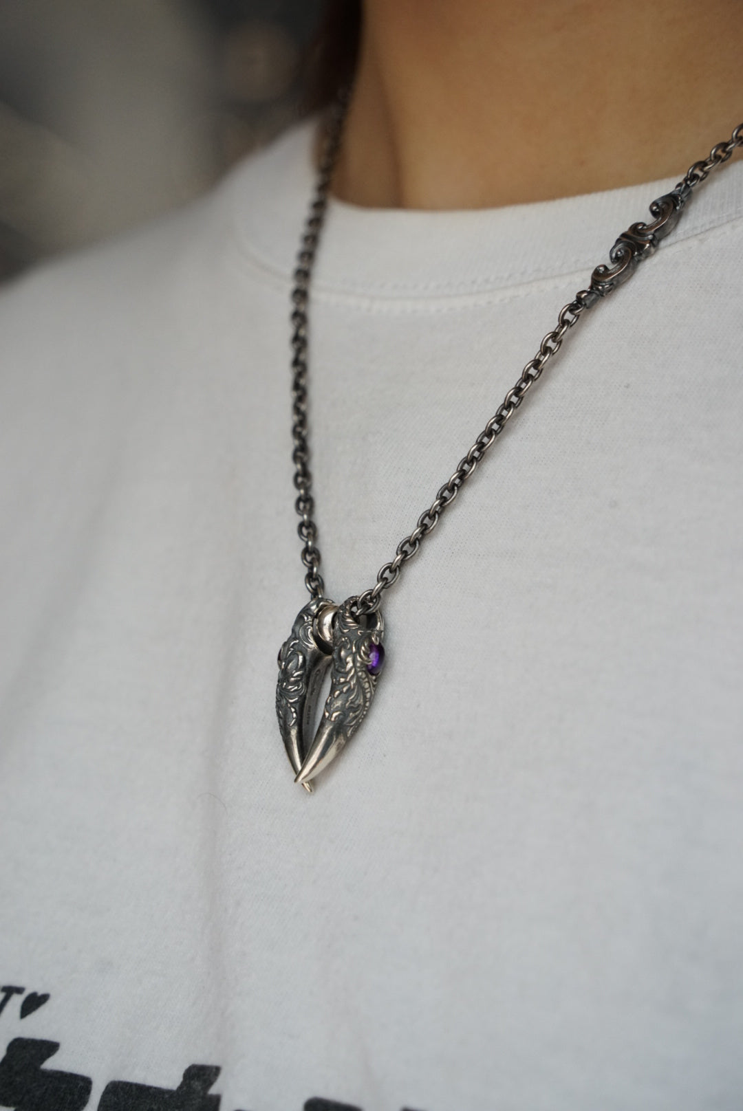 Guardia - Venom Fang Pendant 5