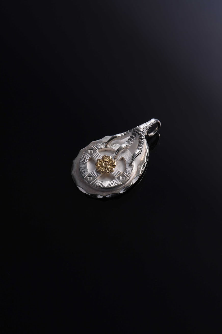 Silver Eagle Claw 18K Gold Hana Medicine Shaved Metal L