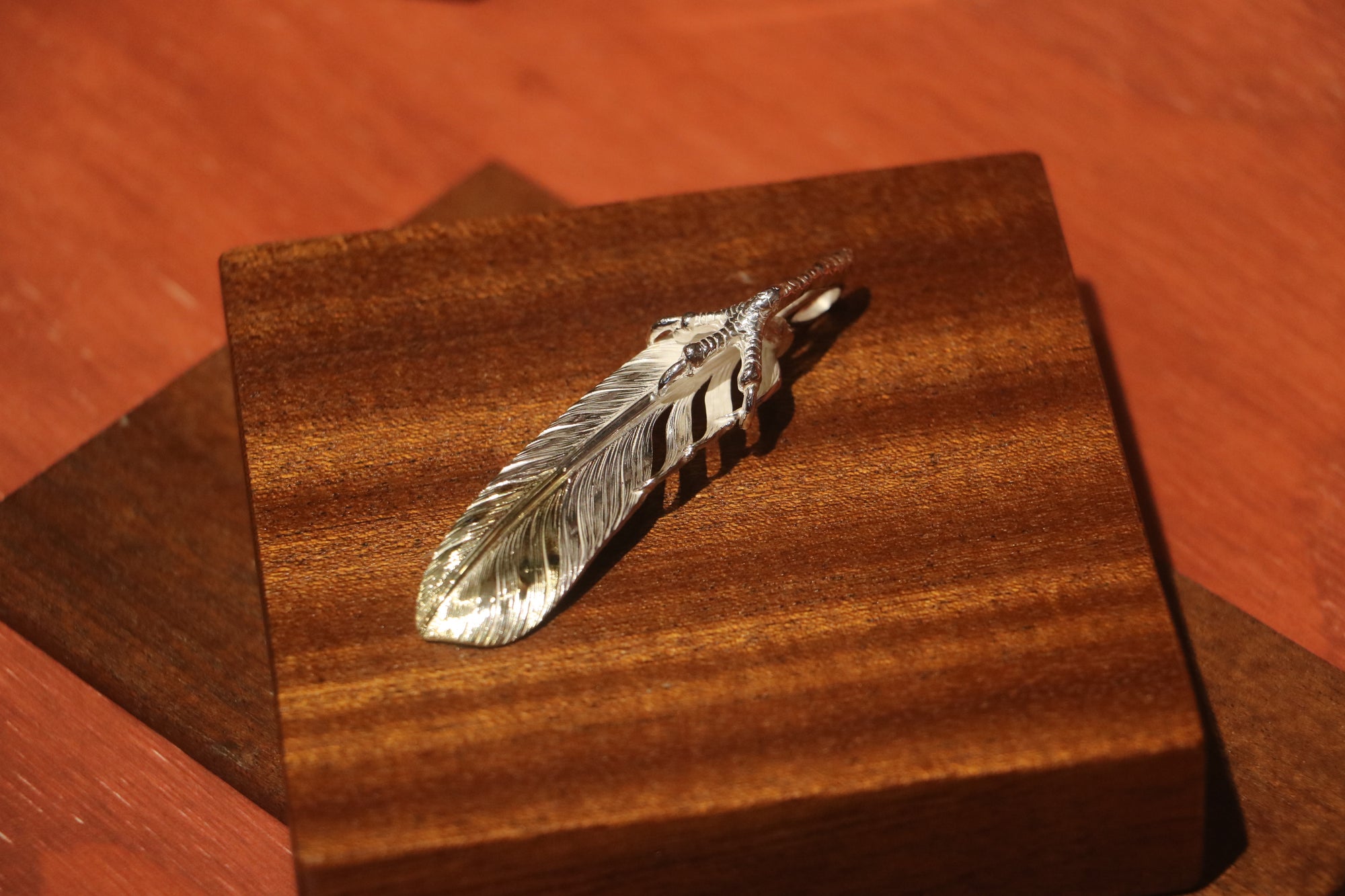 Albatory Silver Claw Tip Gold Feather Pendant L