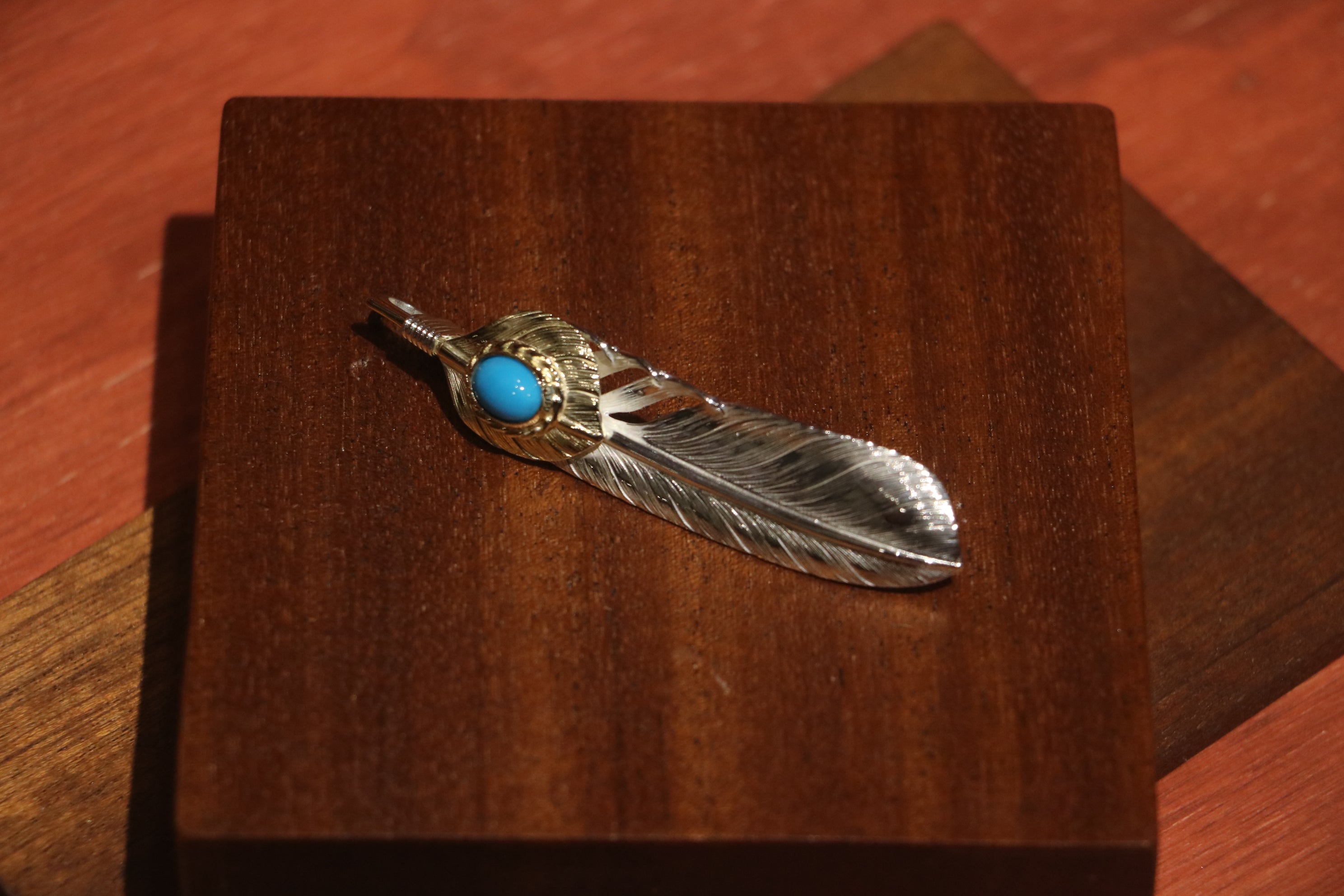 Albatory 18K Top Gold Gold Cup Silver Feather Pendant L w/ Turquoise