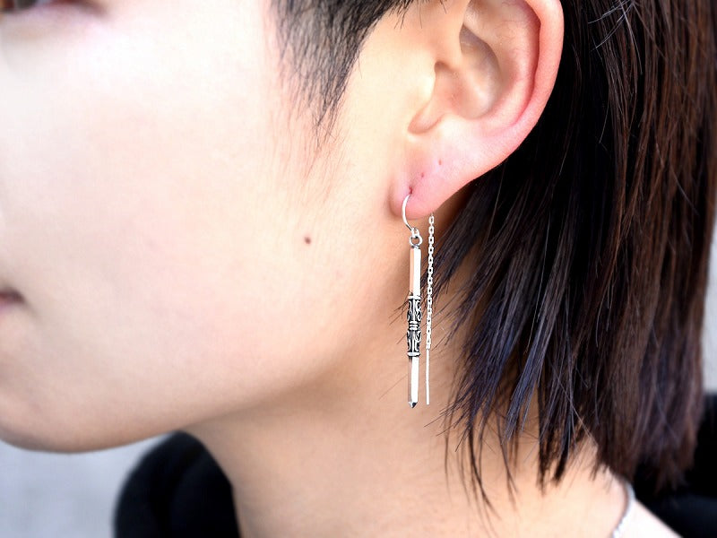 Flick Chain Earrings : KG