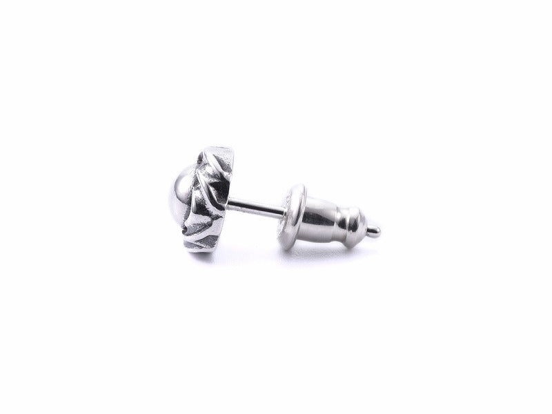 Deal Design RT: Dome Studs