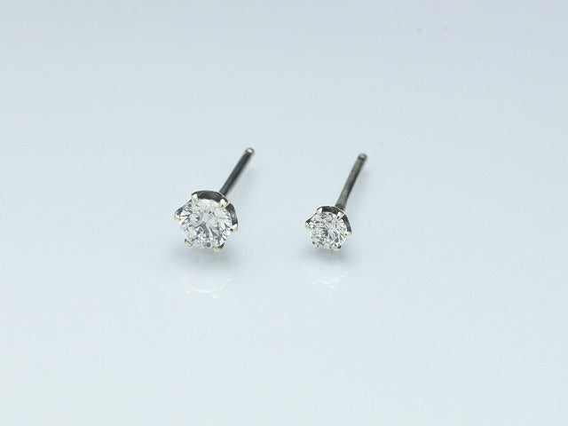 Deal Design Change earrings: stone