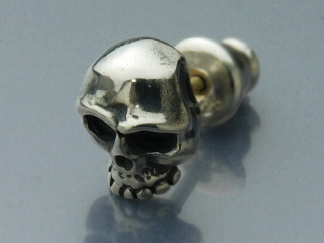straight skull piercing