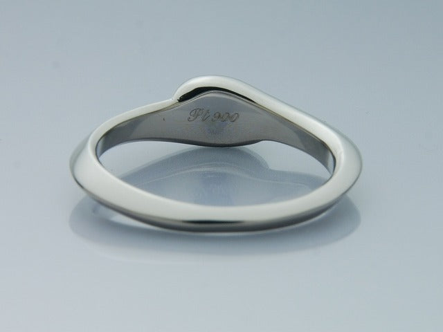 Deal Design One Flag Pt900 Ring