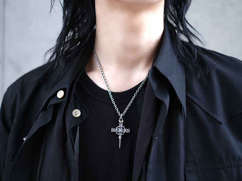 Deal Design Nail Cross Pendant