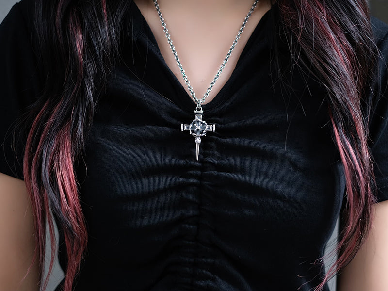 Deal Design Nail Cross Pendant