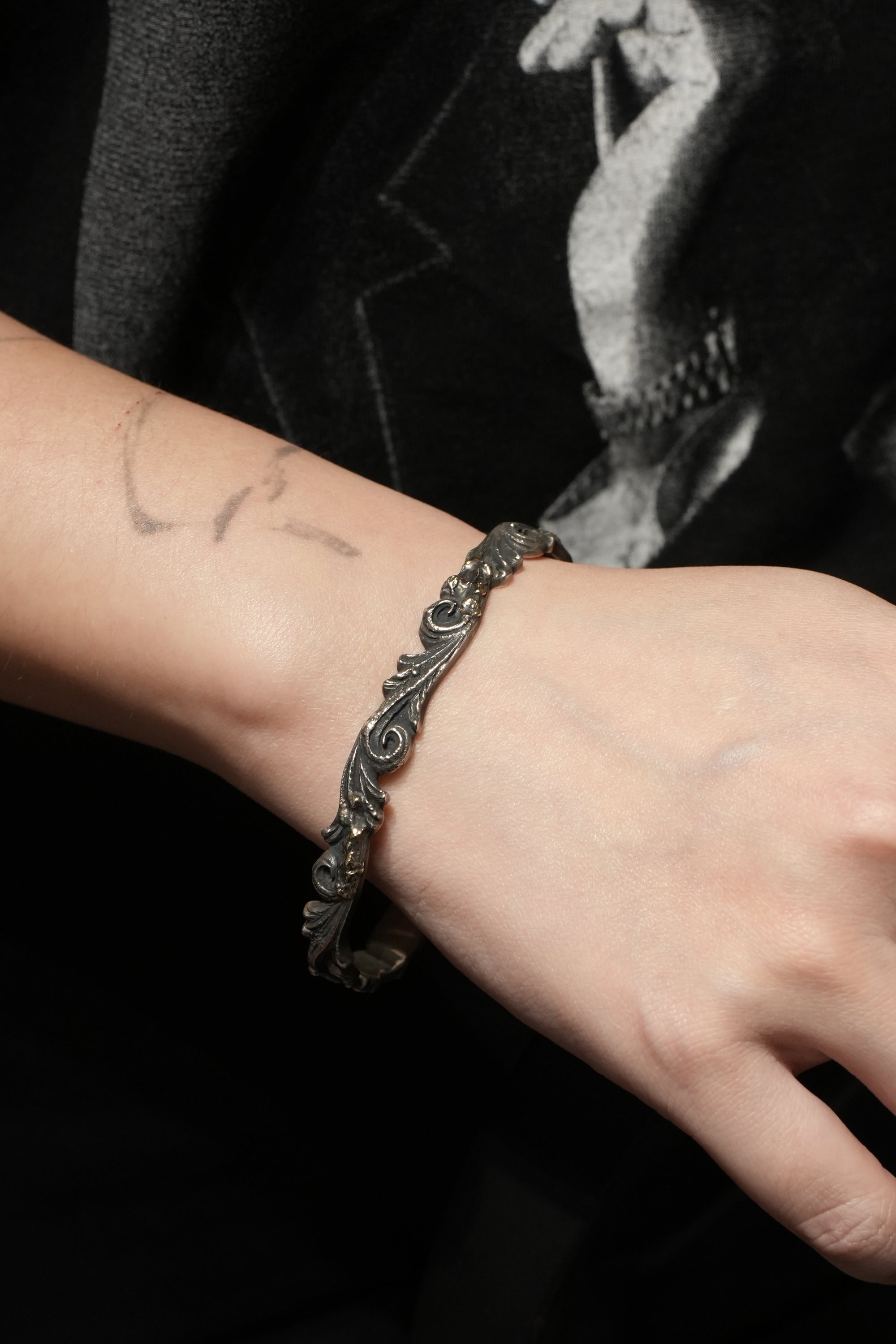 Mad Cult - 18K Braze Old Arabesque Bangle_9