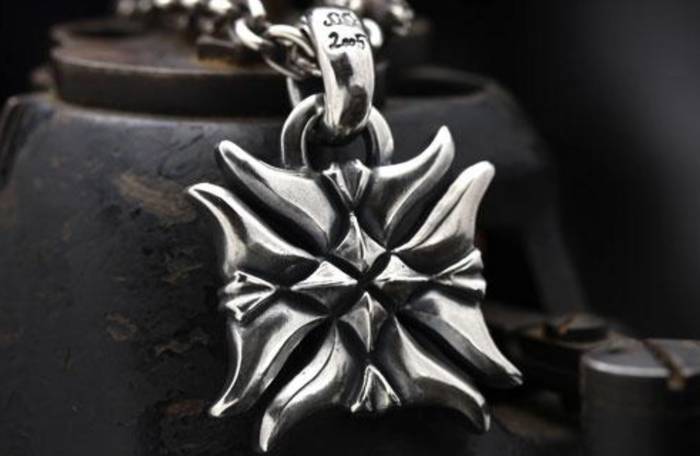 Mad Cult - BFTT Cross Pendant XL 1