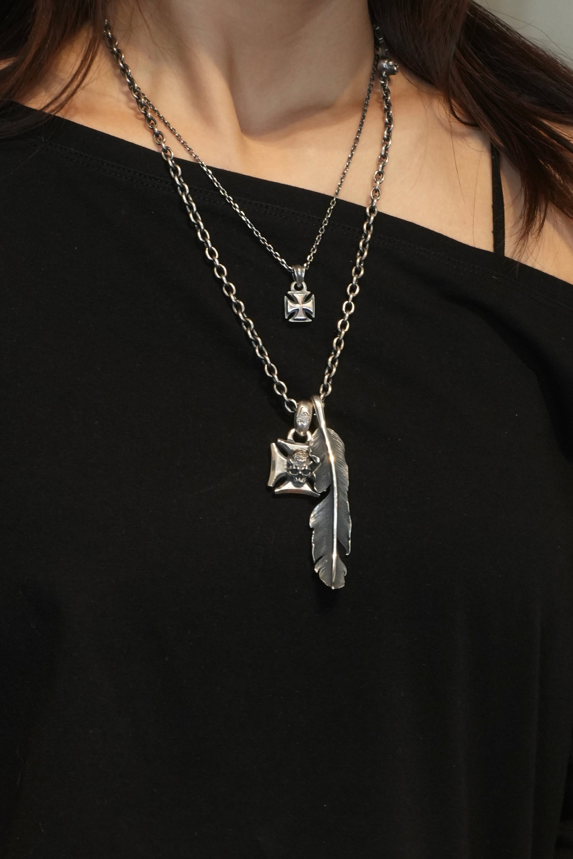 Mad Cult - Cold Cross in Devil Pendant 3