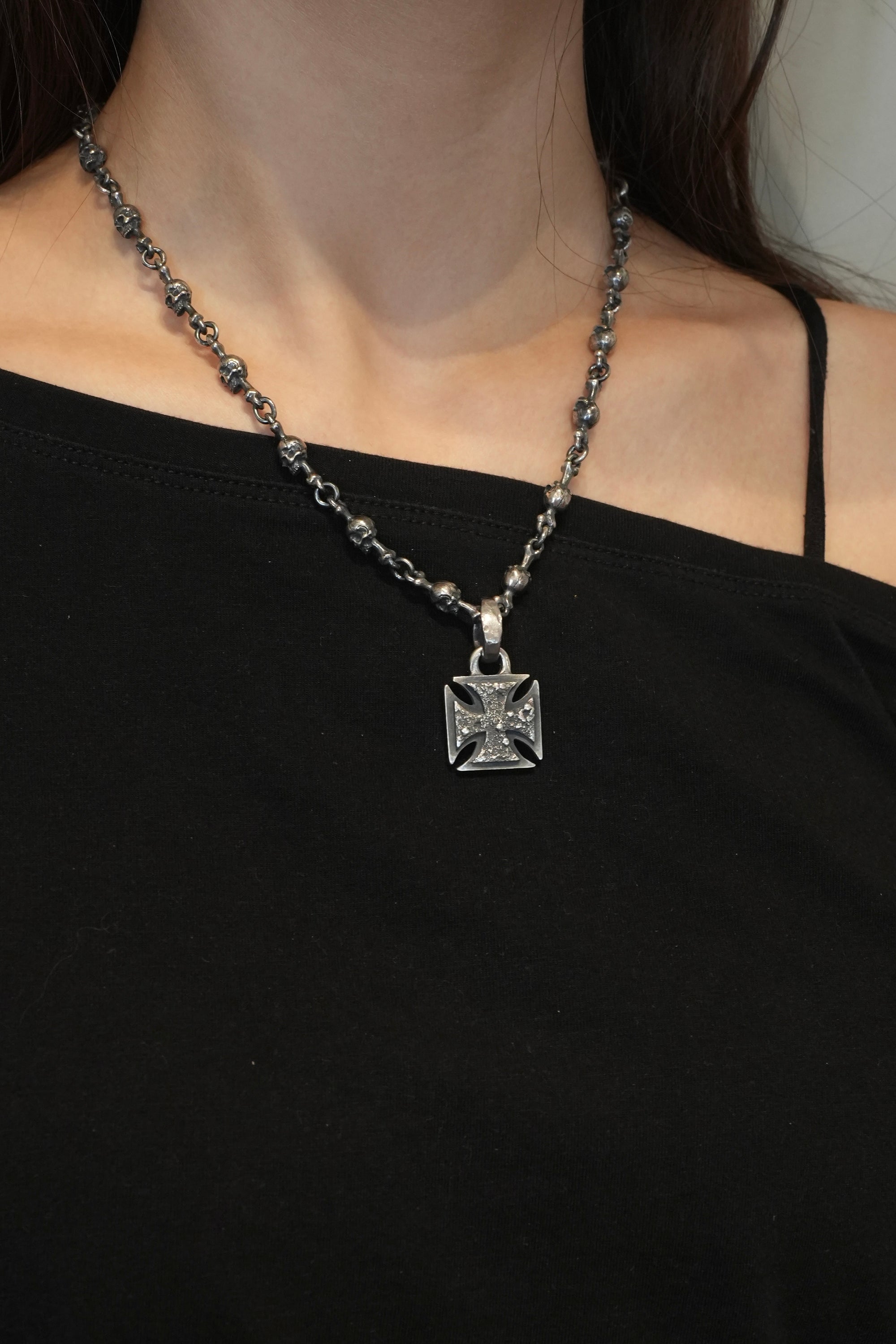 Mad Cult - Rusty Iron Cross Pendant M 2