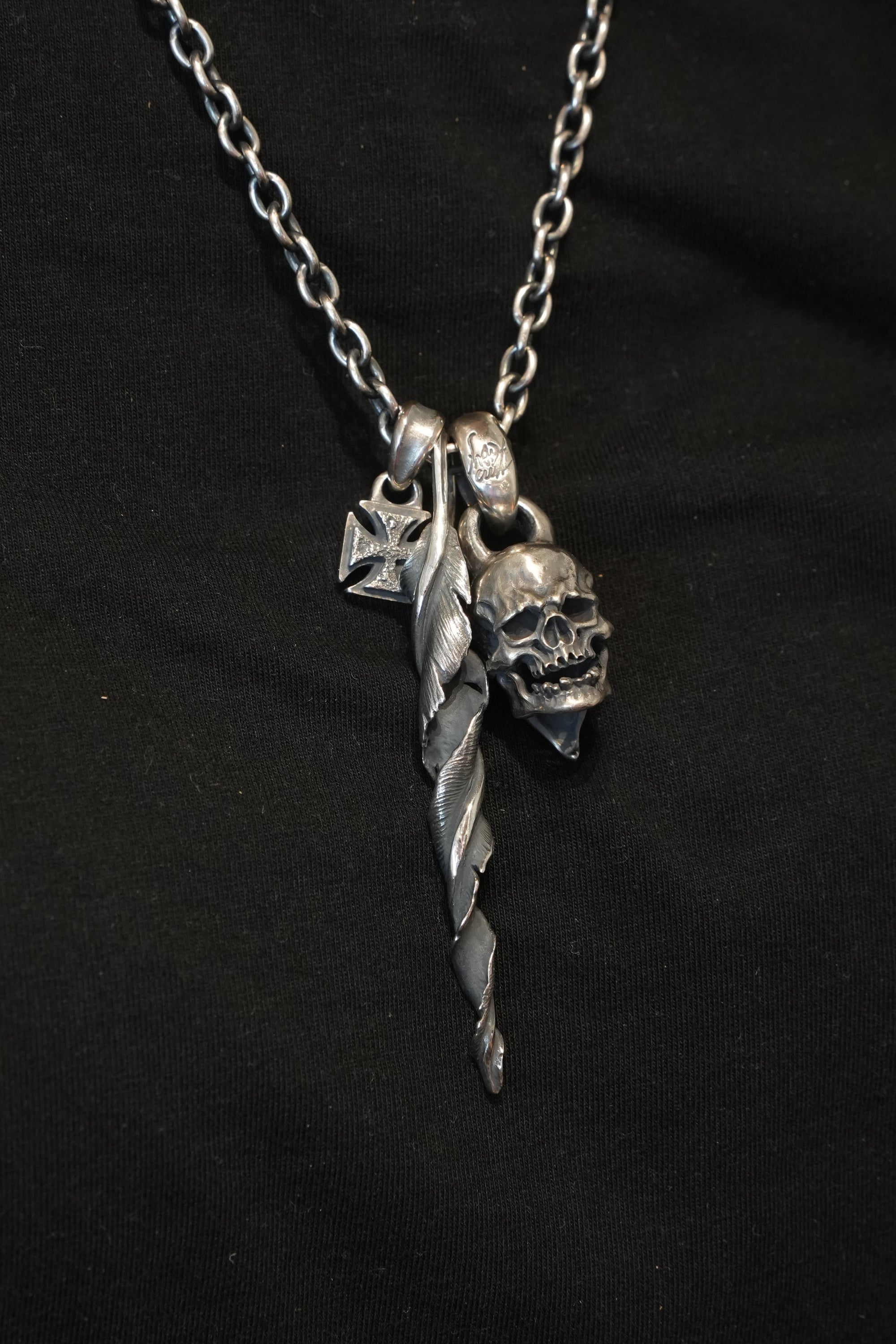Mad Cult - The End Pendant MS 3