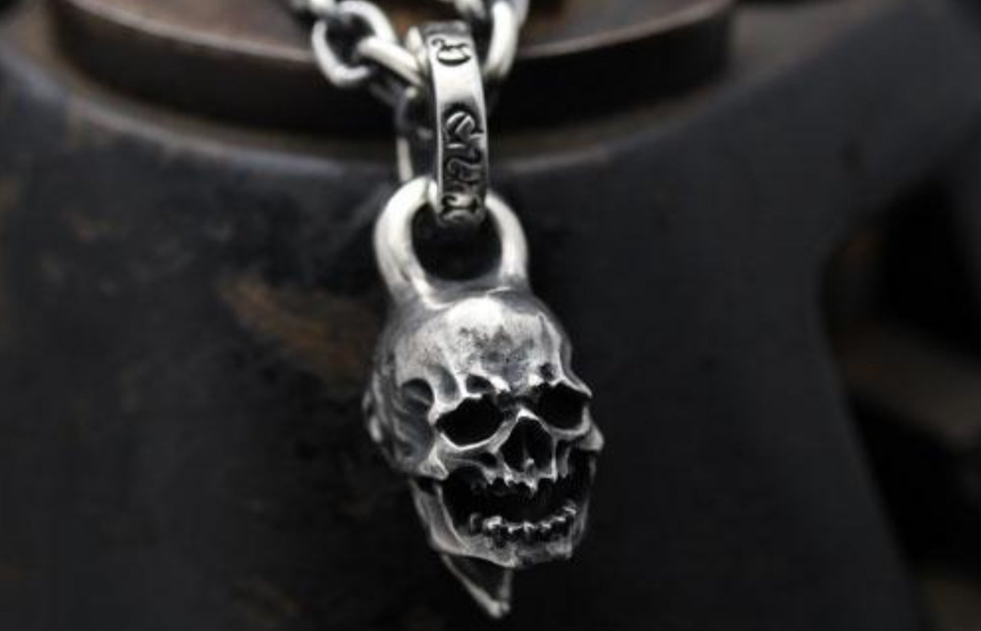 Mad Cult - The End Pendant S 1