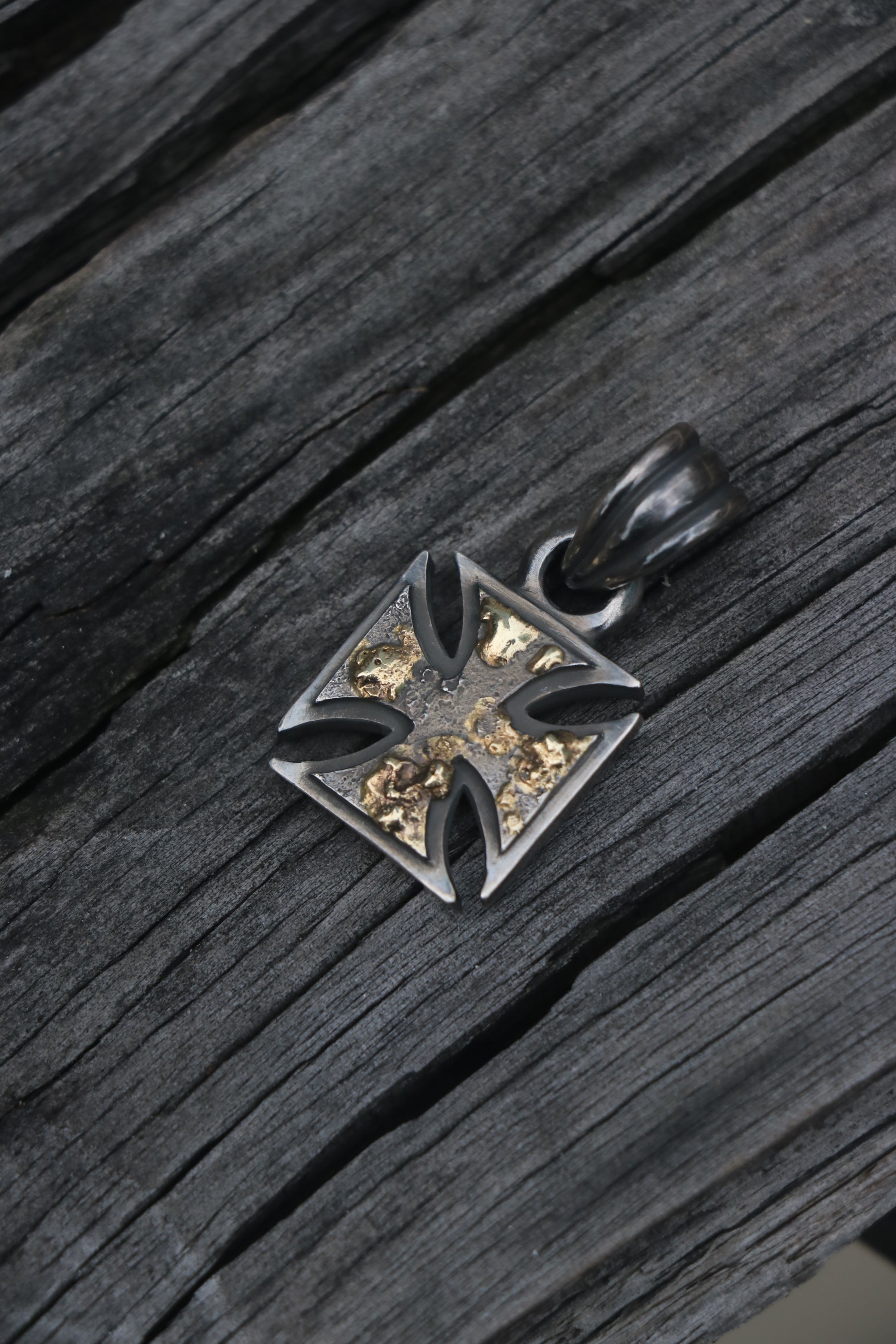 Mad Cult -18K Braze Rusty Iron Cross - PT_3