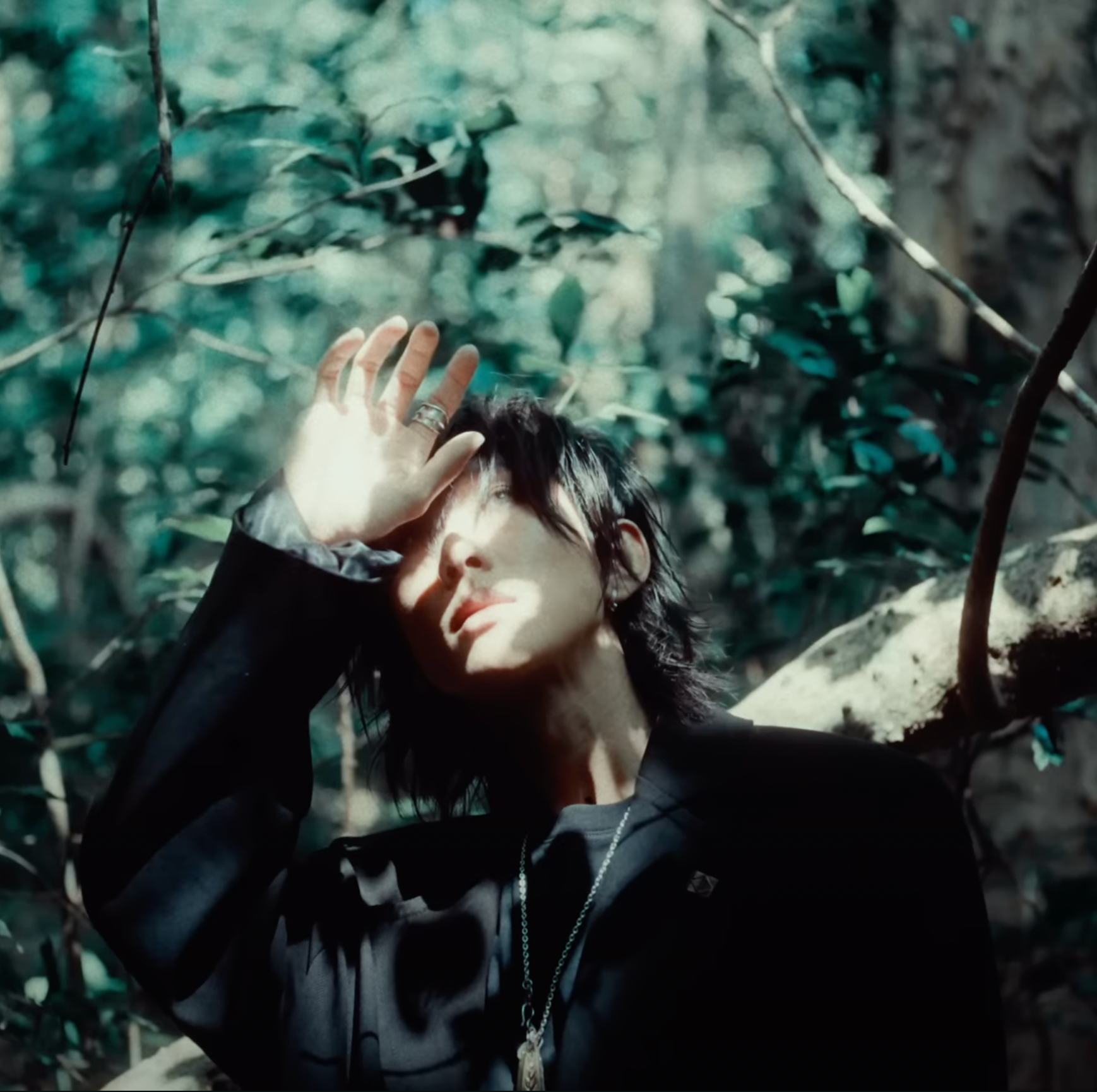 Manson Cheung wearing nature-inspired silver jewellery from DEOPUZ