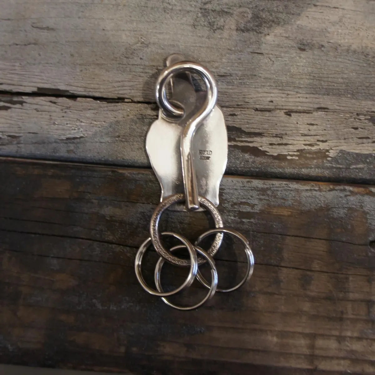 ROAD Hand Sign Key Hook B 2