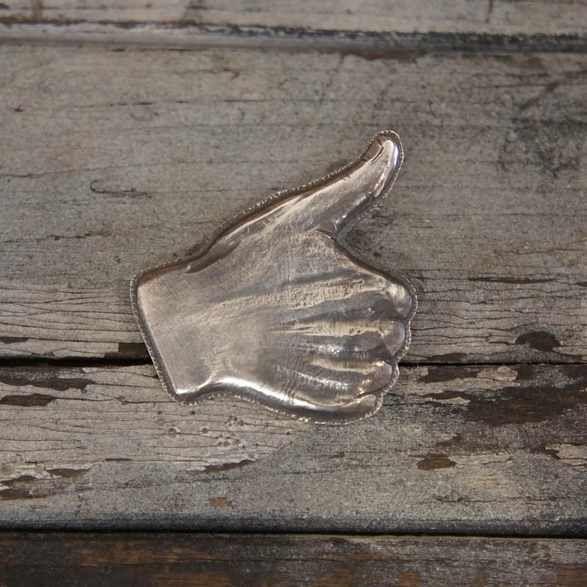 ROAD Hand Sign Top C 1