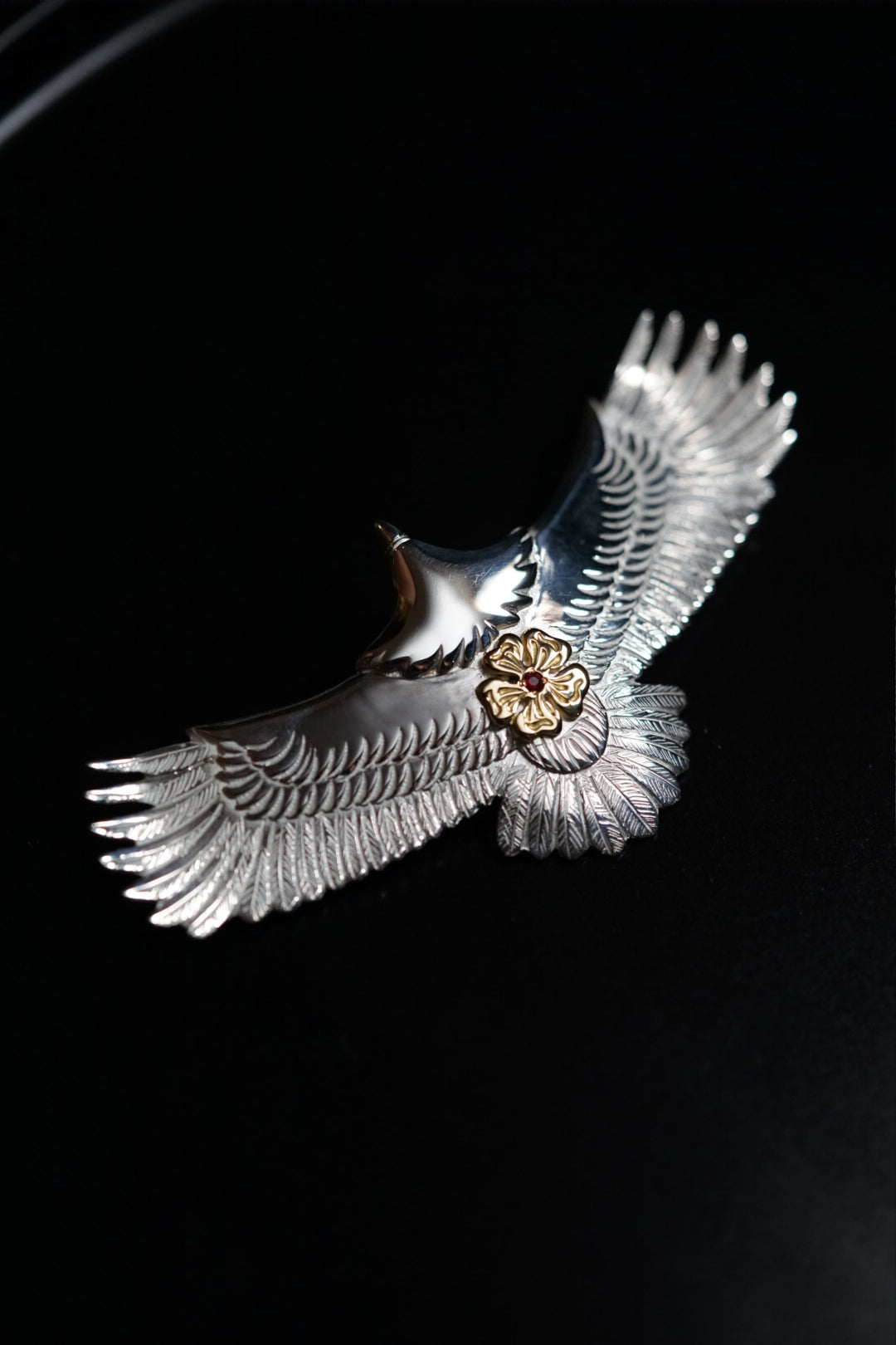 Silver Head Silver Eagle W/ Gold Ruby Hana