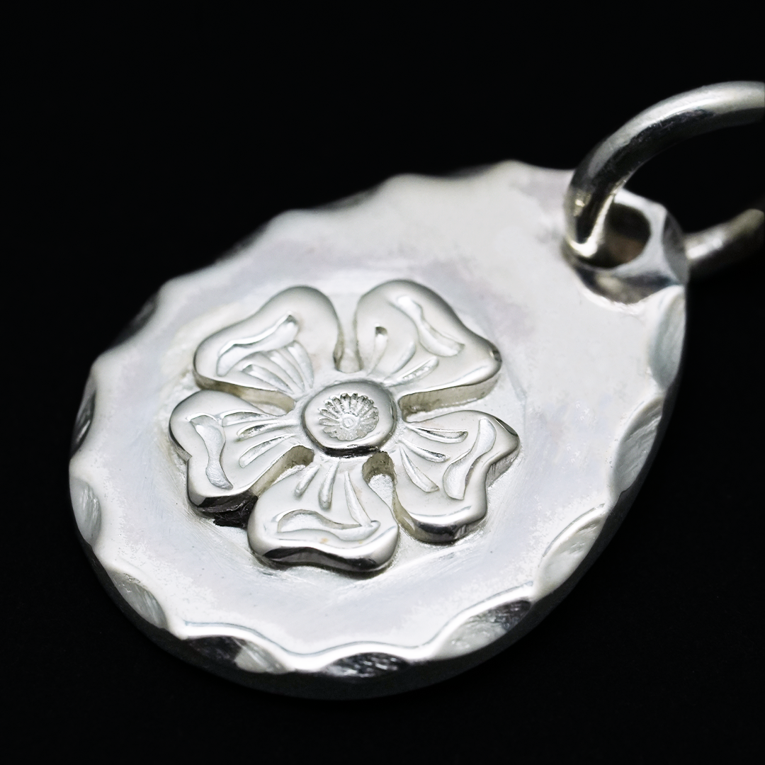 Silver Hana L Shaved Metal S