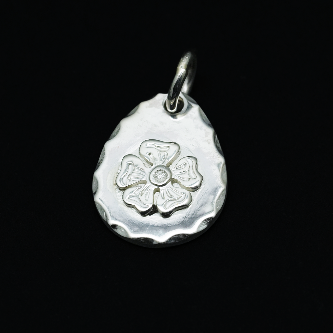 Silver Hana L Shaved Metal S