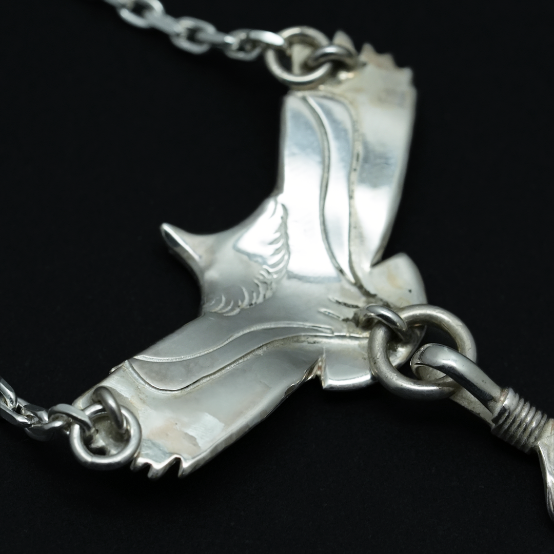Silver Baby Eagle Feather XS w/ Silver Chain CL80