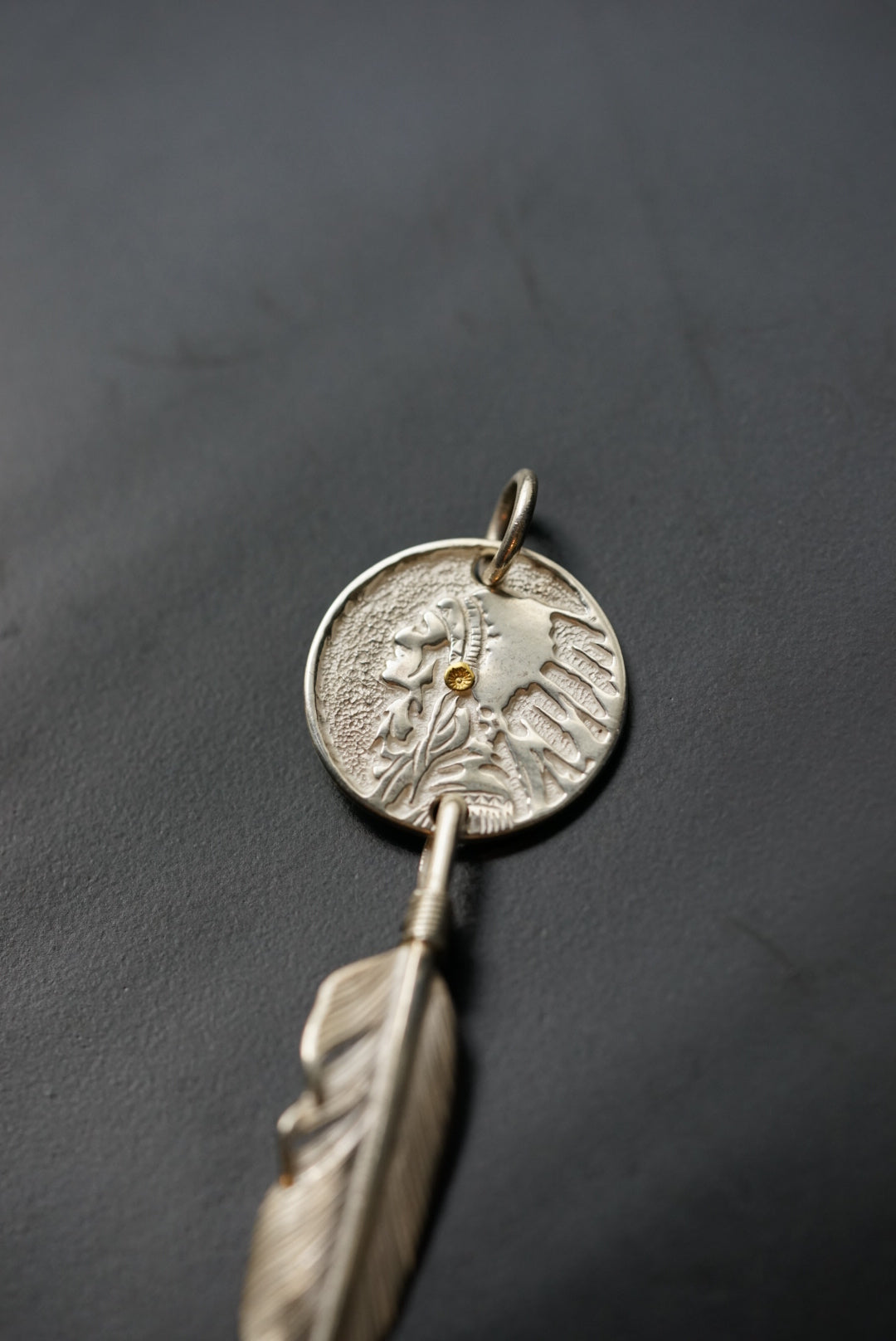 高瀬豪太 Sunshine Studio - Indian Face Dreamcatcher w/ Silver Feather_2