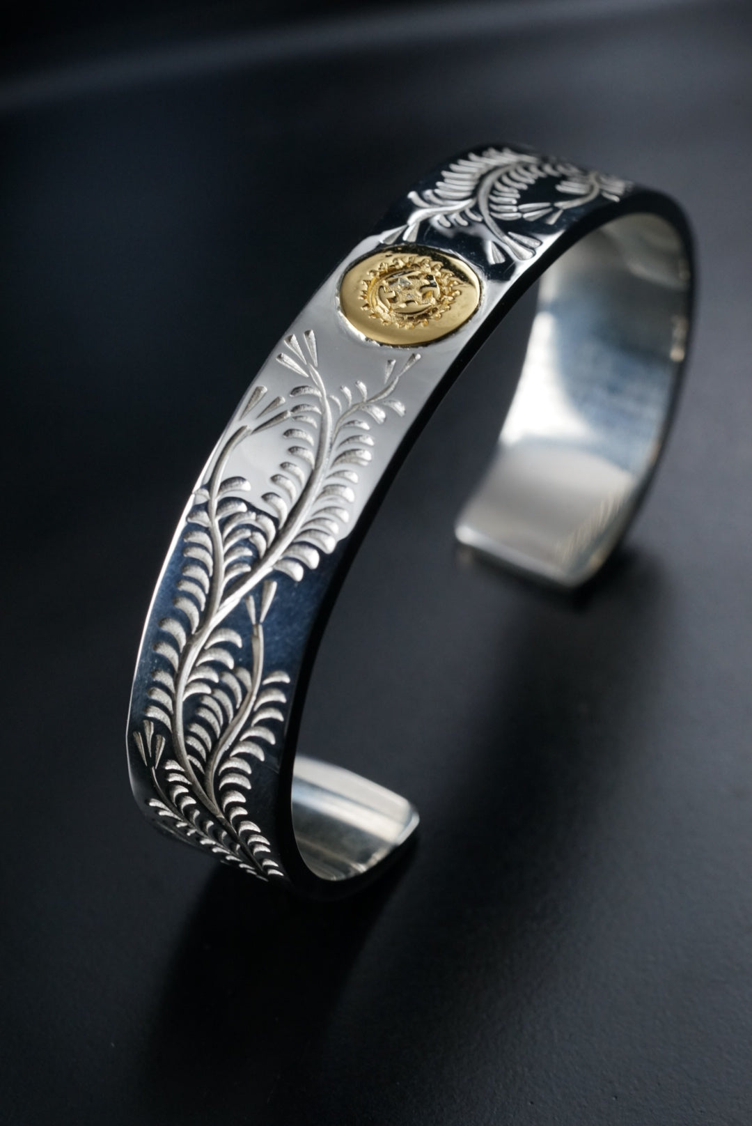高瀬豪太 Sunshine Studio - 12mm 18K Gold Point Arabesque Bangle_2