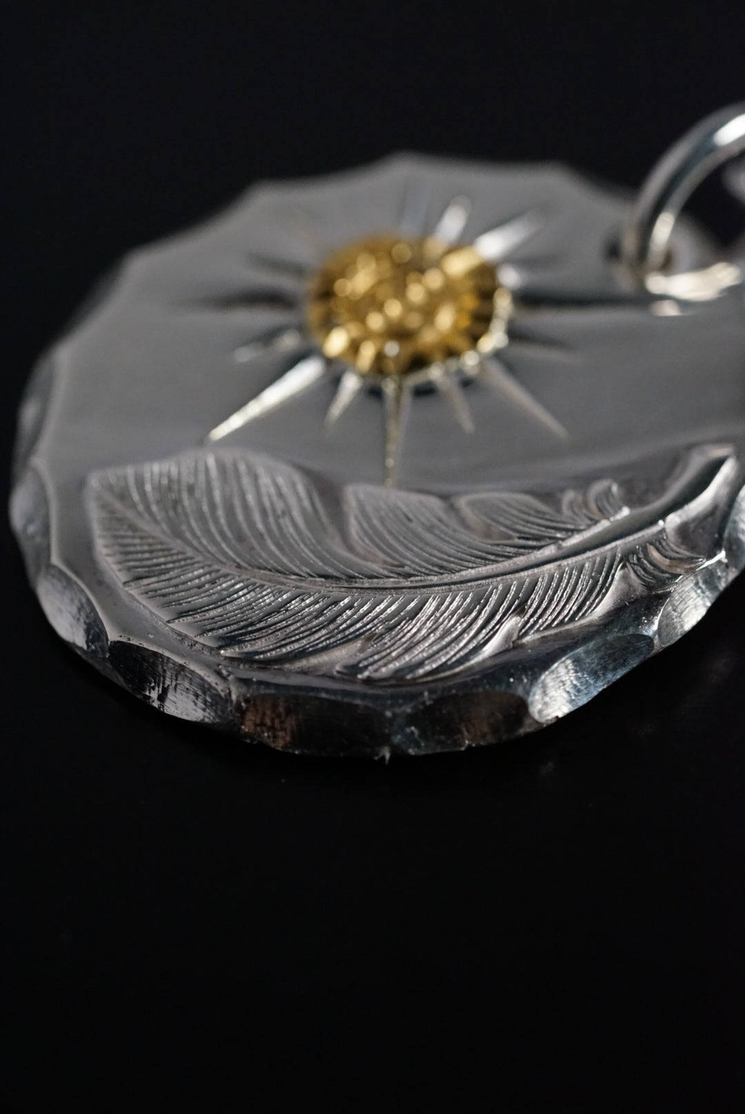 高瀬豪太 Sunshine Studio - 24K Gold Point Radiation / Feather Craft Metal Pendant XL_5