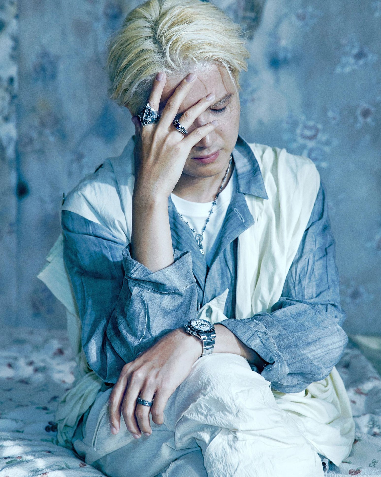 Young Hysan SORRRY music video styled with DEOPUZ jewellery