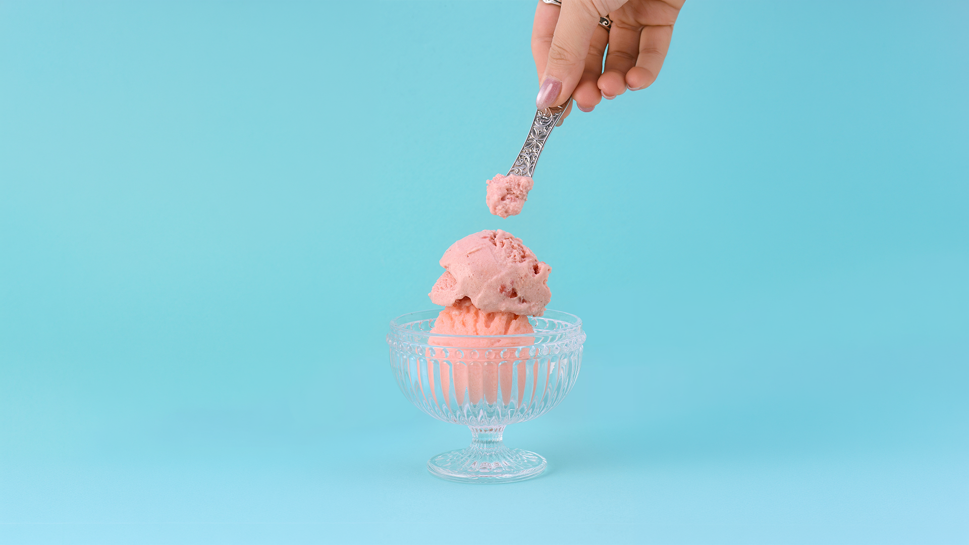 Deopuz Exclusive VIP Gift Gin no Saji on ice cream