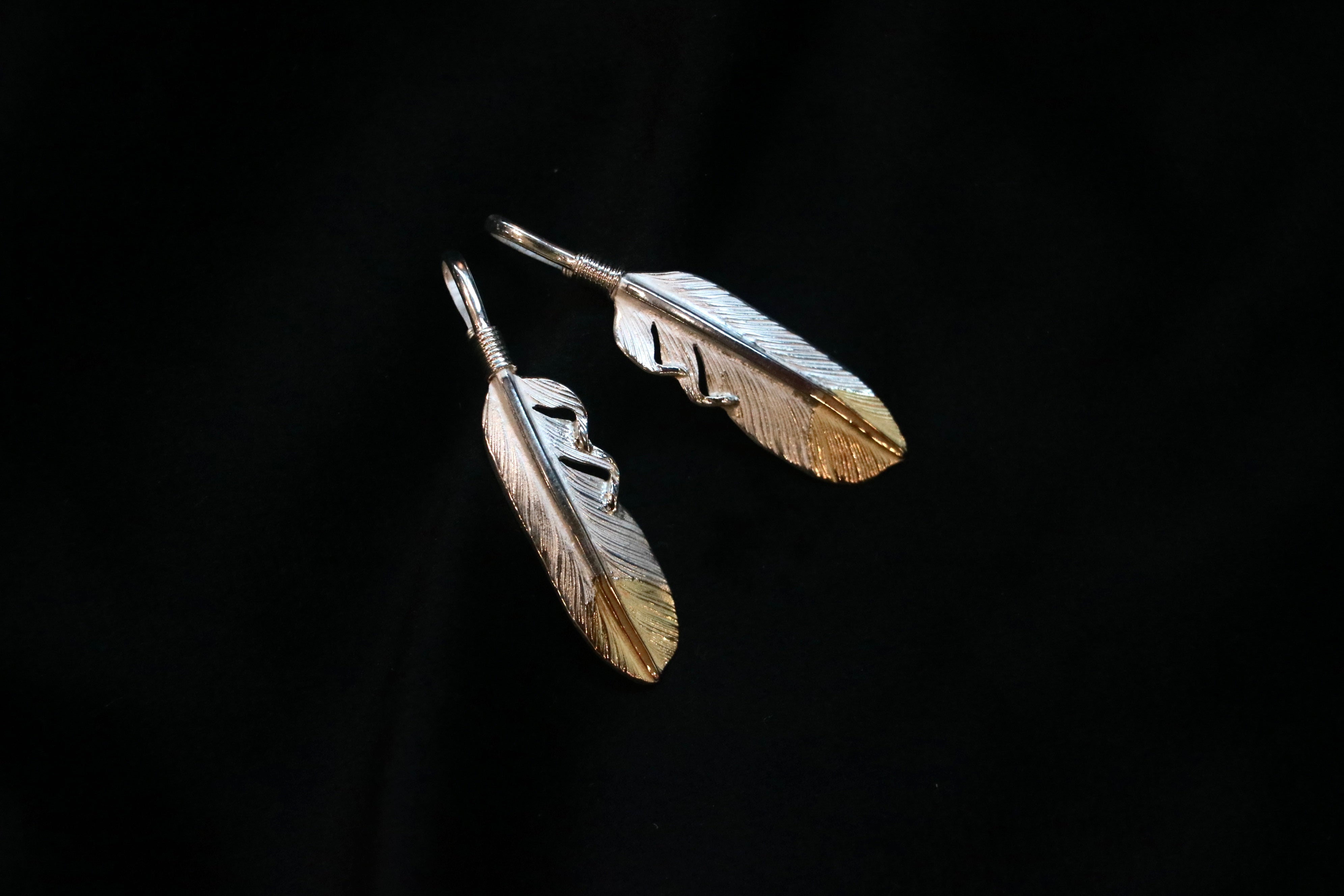 Tip Gold Feather Pendant S