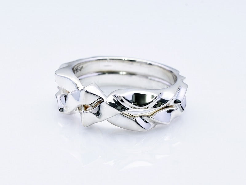 Silk Cut Gimel Ring