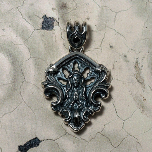 Guardia - Black Maria Pendant 2