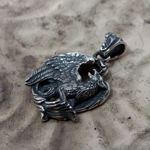 Guardia - Griffin Pendant 6
